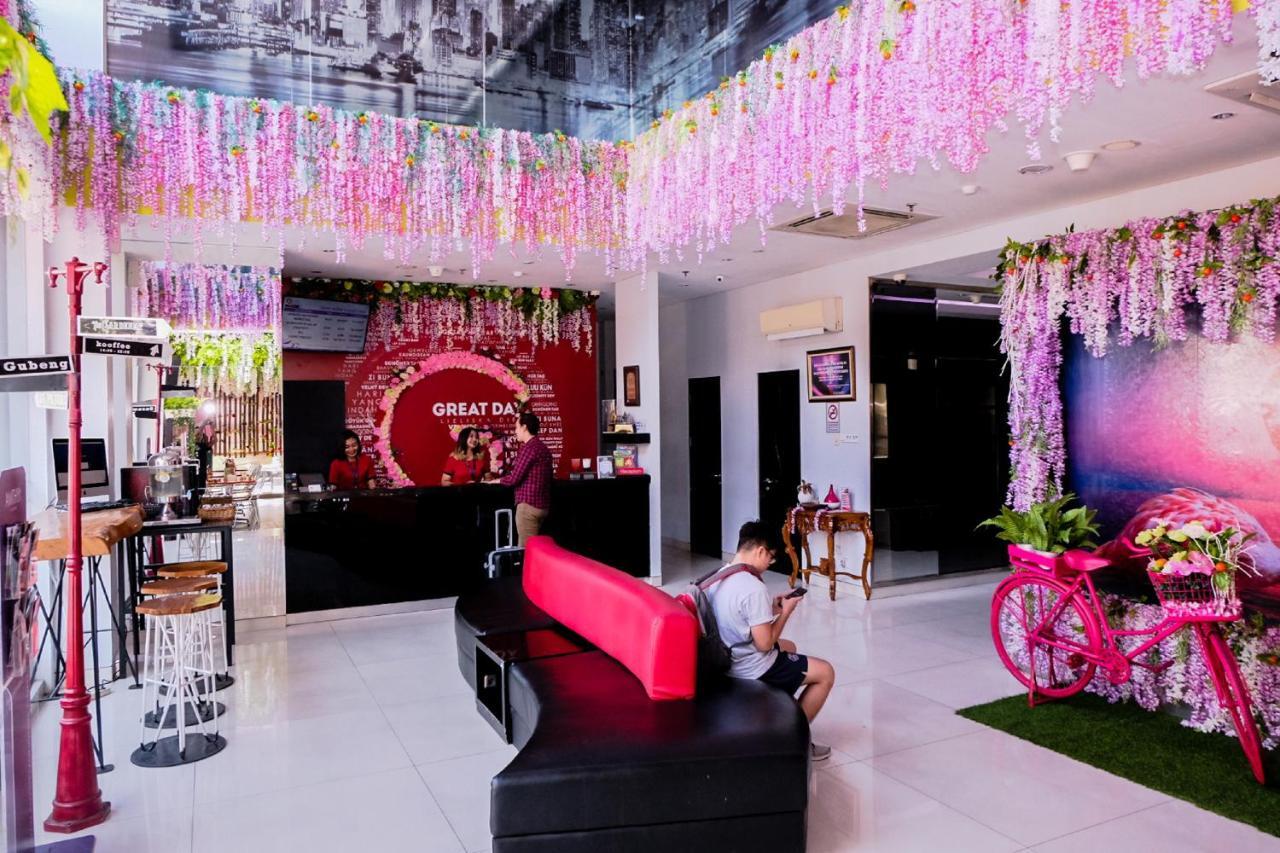 G Suites Hotel By Amithya 泗水 外观 照片